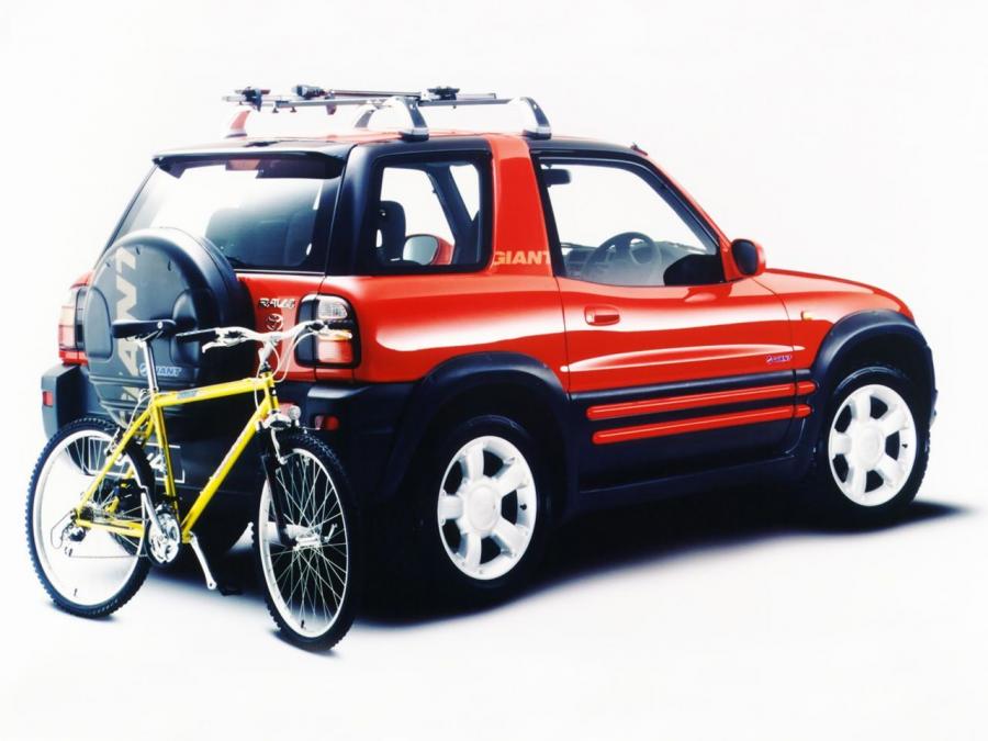  Toyota RAV4 3-Door 1998 года  (UK) (фото 2 из 6)